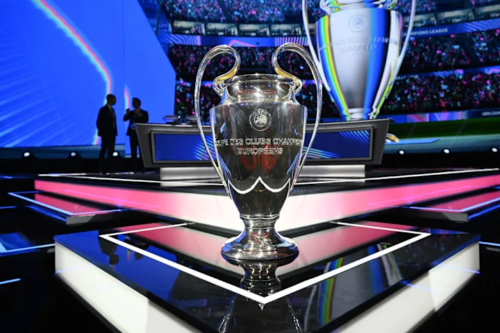 Trofeo de la UEFA Champions League durante la fase final del torneo en la temporada 2025-2026